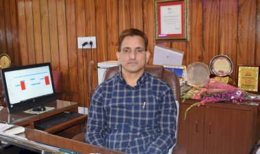 रेडक्रॉस मेले के दौरान खेल गतिविधियों में बढ़-चढ़ कर भाग लें युवा - राम कुमार गौतम