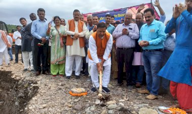 मारकंडे नदी पर शंभुवाला में 16 करोड़ की लागत से निर्मित होने वाले पुल का डा. बिन्दल ने किया भूमि पूजन