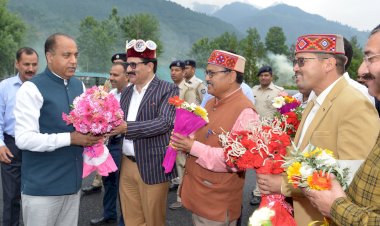 मुख्यमंत्री ने कुल्लू जिला के पतलीकुहल में 15.19 करोड़ रुपये की छः विकासात्मक परियोजनाओं के शिलान्यास किए