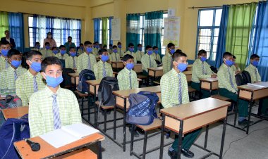 राज्यपाल ने सोलन में स्कूल के विद्यार्थियों से संवाद किया