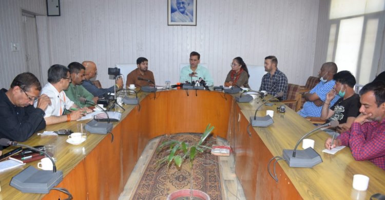 जिला स्तरीय रेडक्रॉस मेले में पुलिस बैंड हारमोनी ऑफ द पाइंस की दिखेगी झलक -रेडक्रॉस सोसायटी की राज्य उपाध्यक्ष डा साधना ठाकुर करेगीं समापन समारोह की अध्यक्षता