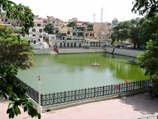 देवी देवताओं पर सोशल मिडिया पर अभद्र टिप्पणी पर