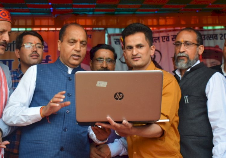 तीर्थन खड्ड पर 440 लाख रुपए की लागत से निर्मित वाहन योग्य पुल तथा 33 केवी विद्युत उप केंद्र का लोकार्पण किया