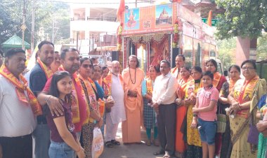 महालक्ष्मी रथ यात्रा नाहन में श्रद्धालुओं ने किया कच्चा टैंक क्षेत्र में स्वागत