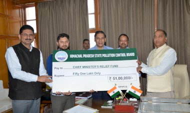 मुख्यमंत्री राहत कोष के लिए अंशदान  51 लाख रुपये का चैक भेंट किया।   51 लाख रुपये का चैक भेंट किया।
