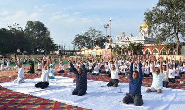 शरीर स्वस्थ रखने के लिए समय निकाल कर अवश्य करें योग - ऊर्जा मंत्री