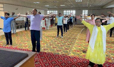 नाहन कोर्ट कांप्लेक्स में मनाया गया 8वां अंतर्राष्ट्रीय योग दिवस