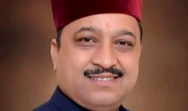 सिरमौर में पीएमजीएसवाई के तहत सड़कों के लम्बित कार्य सितंबर 2022 तक करें पूर्ण - सुरेश कश्यप