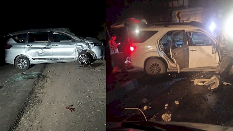 जोघों में हाई-वे पर पलटी गाड़ी तो स्वारघाट में ट्रक से टकराई कार ,चार लोग घायल