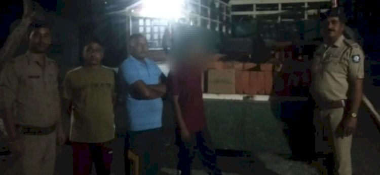 पांवटा में बीती रात पुलिस ने पकड़ी देशी शराब की बड़ी खेप
