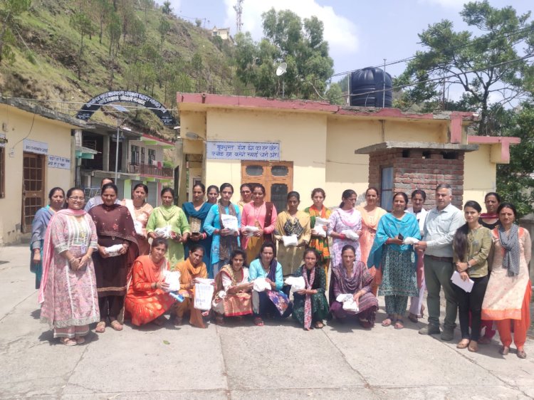 पशुपालन विभाग ने संगड़ाह में पशुपालन समृद्धि विषय पर किसानों को दी जानकारी