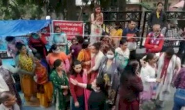 भाजपा नेत्री नीलम सरैक पर फूटा बेरोजगार महिलाओं का गुस्सा , एएनएम संघ ने सुनाई खरी खोटी