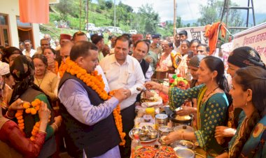 वार्तालाप से होगा समस्या का समाधान, हड़ताल छोड़ बातचीत के लिए आगे आएं पंचायती राज के कर्मचारी - वीरेंद्र कंवर