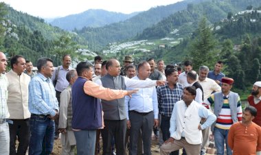 मुख्यमंत्री ने थुनाग में विकासात्मक कार्यों का जायजा लिया