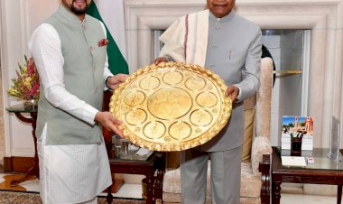 14 वें राष्ट्रपति  रामनाथ कोविंद  से अनुराग ठाकुर  ने भेंट की