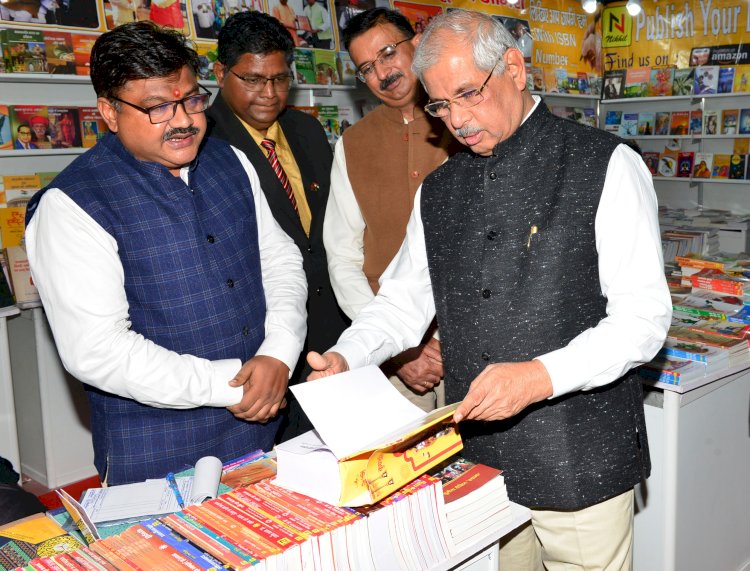सच्ची मित्र एवं मार्गदर्शक होती हैं किताबेंः राजेंद्र विश्वनाथ आर्लेकर