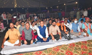 मुख्यमंत्री ने मिंजर मेले की सांस्कृतिक संध्या की अध्यक्षता की