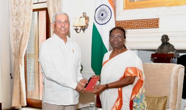 राज्यपाल ने राष्ट्रपति से भेंट की