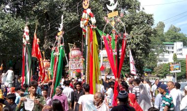 मुहर्रम का जुलूस निकाला -हजरत इमाम हुसैन की शहादत की याद दिलाता है