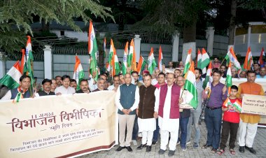 भाजपा जिला शिमला ने विभजन विभिषिका स्मृति दिवस पर मौन जलूस निकाला।