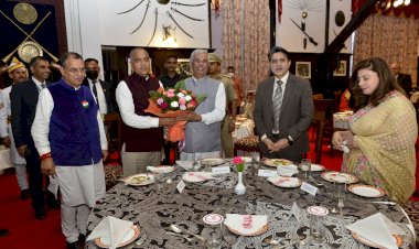 राजभवन में एट होम का आयोजन