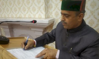 डॉ. संजय ठाकुर ने हिमाचल प्रदेश कर्मचारी चयन आयोग के अध्यक्ष के रूप में शपथ ग्रहण की