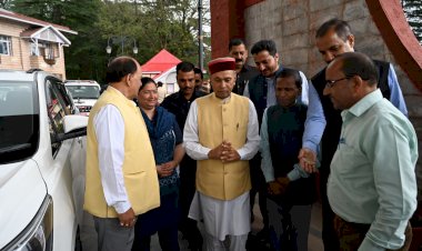 होटल पीटरहॉफ में भाजपा कोर कमेटी की बैठक शुरू