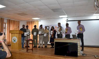 अंतर्राष्ट्रीय फिल्म फेस्टिवल ऑफ शिमला का शुभारम्भ  फिल्म फेस्टिवल का उद्घाटन  वी. एस. कुंडू, अतिरिक्त मुख्य सचिव,  हरियाणा सरकार ने किया