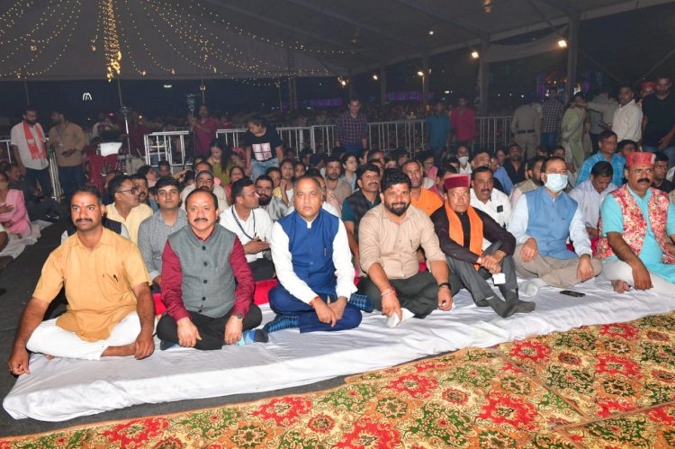 मुख्यमंत्री ने मिंजर मेले की सांस्कृतिक संध्या की अध्यक्षता की