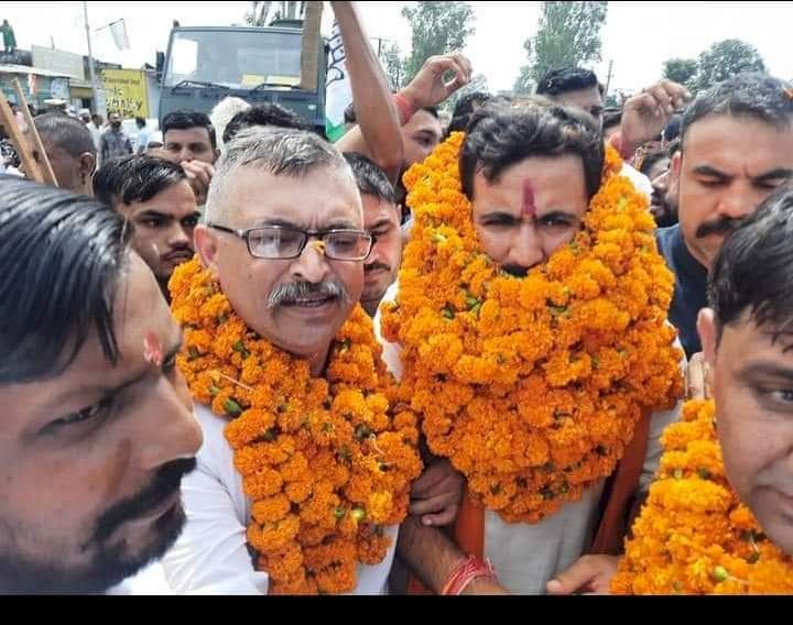 विक्रमादित्य सिंह के सामने दोनों धडों के सर्मथकों बीच हुई जमकर नारेबाजी व झडप
