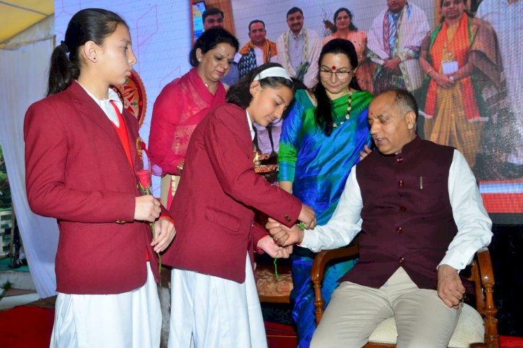 प्रदेश सरकार ने सुनिश्चित किया महिलाओं का सशक्तिकरण: जय राम ठाकुर