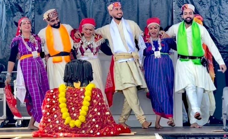 हिमाचल वासियों ने लंदन में मनाया आजादी का अमृत महोत्सव
