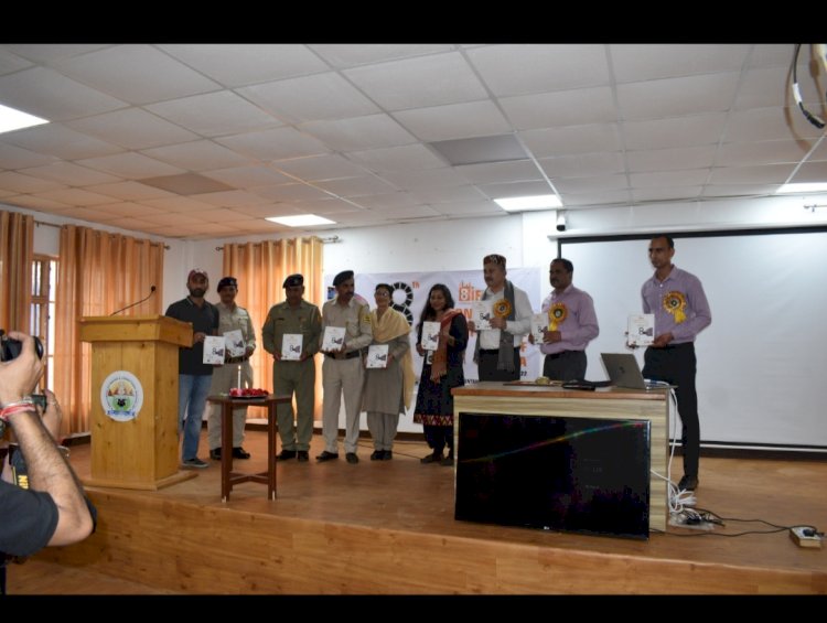 अंतर्राष्ट्रीय फिल्म फेस्टिवल ऑफ शिमला का शुभारम्भ फिल्म फेस्टिवल का उद्घाटन वी. एस. कुंडू, अतिरिक्त मुख्य सचिव, हरियाणा सरकार ने किया