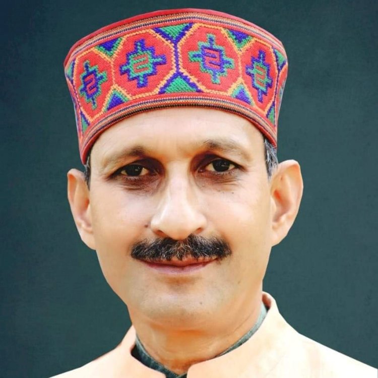 प्रतिभा सिंह को कांग्रेस की 7 ब्लॉक समितियों के विघटन के बारे में पता नहीं था , भाजपा के पूर्व प्रदेश अध्यक्ष सतपाल सत्ती ने कहा कि कांग्रेस पार्टी में फूट साफ है।