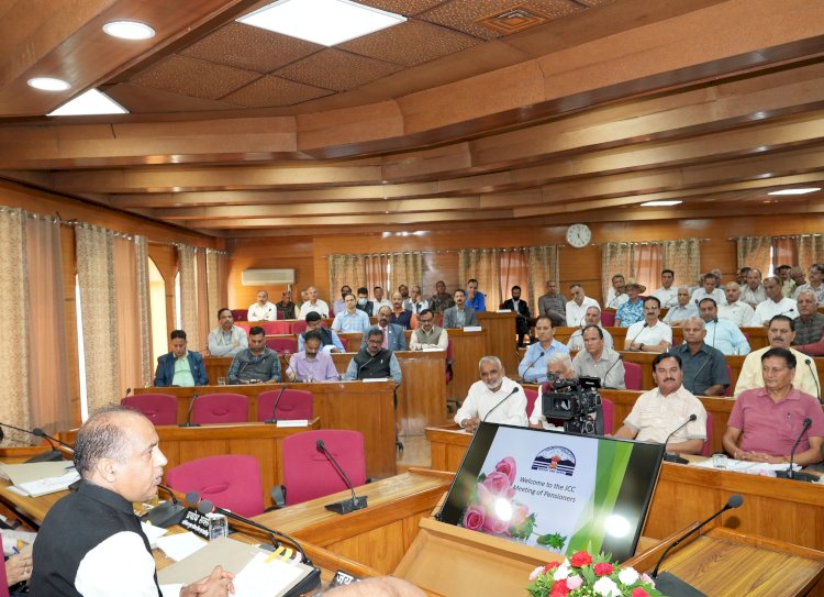 मुख्यमंत्री ने पेंशनभोगियों की संयुक्त सलाहकार समिति की बैठक की अध्यक्षता की