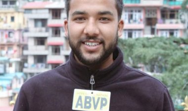 हिमाचल प्रदेश सरकार द्वारा शोधार्थियों के लिए मासिक 3000 रूपए की राशि देने का निर्णय स्वागत योग्य है।