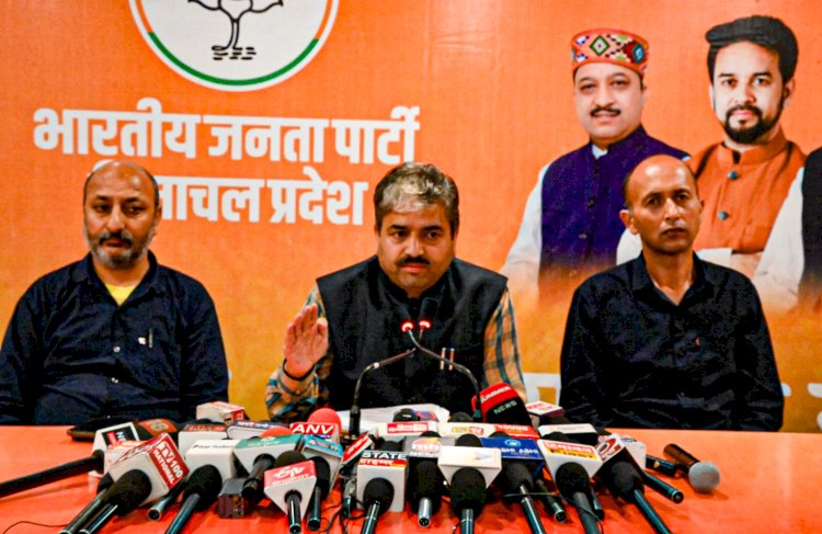 कांग्रेस ने किए देश के टुकड़े, भारत जोड़ो यात्रा एक ढोंग : खन्ना
