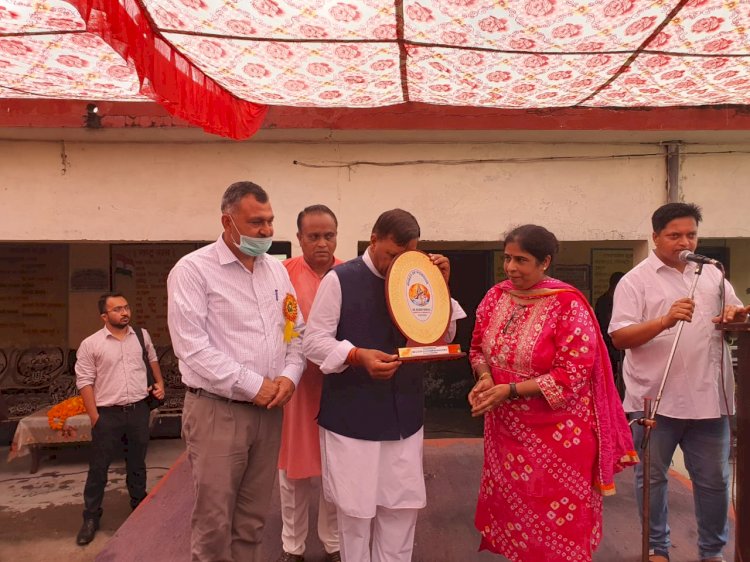 सैनवाला मुबारिकपुर में नव सृजित प्राथमिक स्वास्थ्य केन्द्र जनसमर्पित नाहन क्षेत्र में साढ़े चार में खुले रिकार्ड 7 पीएचसी