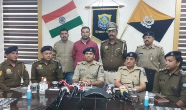 प्रेम प्रसंग ने ली माँ-बेटे की जान, पड़ोसी निकला कातिल    पुलिस द्वारा गठित एसआईटी ने गांव के ही 32 वर्षीय आरोपी को  गिरफ्तार
