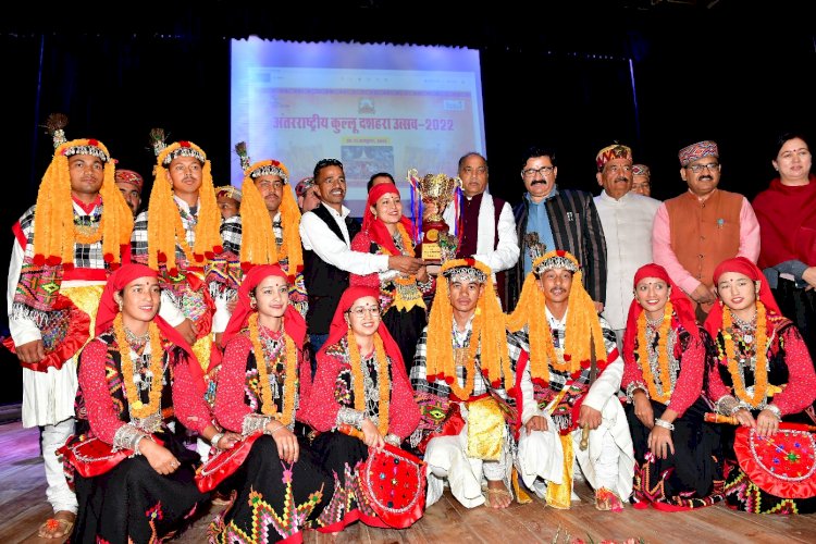 अंतर्राष्ट्रीय कुल्लू दशहरा उत्सव के समापन अवसर पर बढ़ाया देवताओं का नजराना