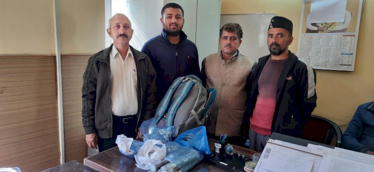 राज्य कर एवं आबकारी विभाग ने पकड़ी 9.8 किलो ग्राम चाँदी