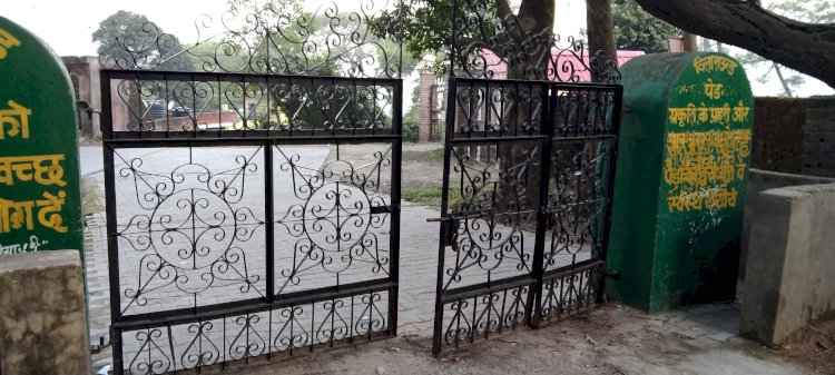 विला राउंड में रोजना सफाई ने होने के कारण लगाकर लगे कचरा बढ रहा