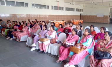 जिला में 16 मतदान केन्द्रों पर 64 महिलाएं मतदान प्रक्रिया को संपूर्णतः करेगी संचालित