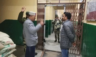 डीसी काँगड़ा ने फ़तेहपुर और ज्वाली में जाँची स्ट्रॉंग रूम की सुरक्षा व्यवस्था