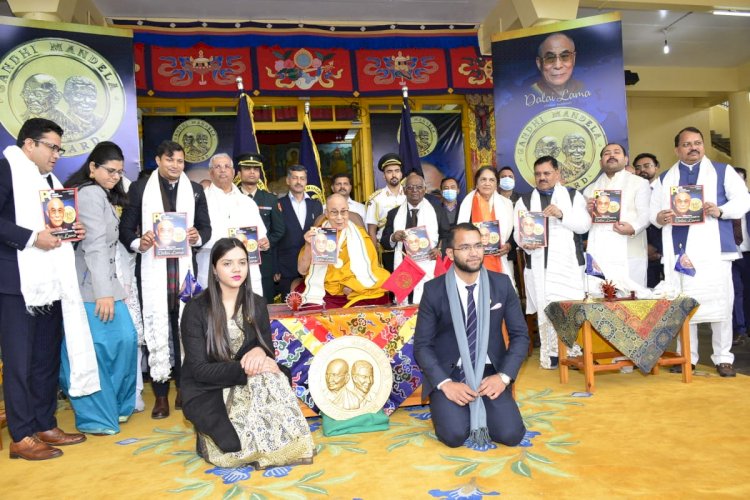 धर्मगुरु दलाई लामा  गांधी मंडेला पुरस्कार से सम्मानित