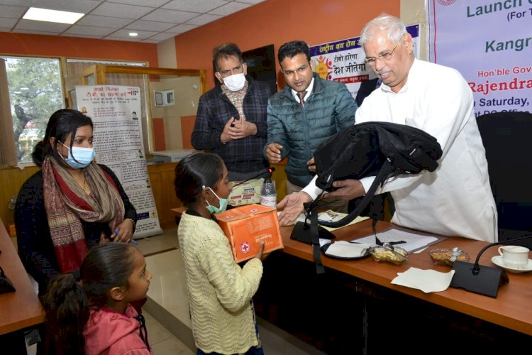 राज्यपाल ने संवेदना किट और निःक्षय कार्यक्रम का शुभारम्भ किया