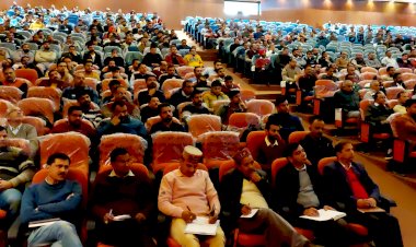 मतगणना से जुड़े अधिकारियों व कर्मचारियों को दिया प्रशिक्षण