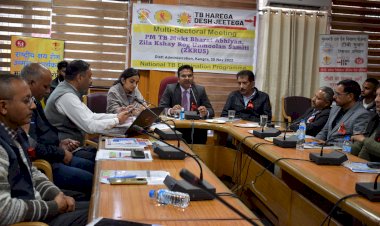 संभावित आपदा से निपटने के लिए तैयार रहें सभी विभाग -उपायुक्त बर्फबारी के दौरान सम्पर्क मार्गों की तुरंत बहाली के प्रबंध करें लोक निर्माण