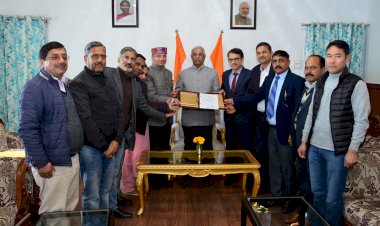 मुख्य निर्वाचन अधिकारी ने राज्यपाल से भेंट की