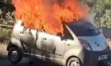 हाई-वे पर  चलती कार   में   आग की ऊंची लपटें देख उड़े लोगों के होश